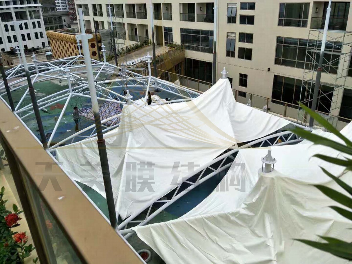 膜結(jié)構(gòu)篷房 膜結(jié)構(gòu)篷房