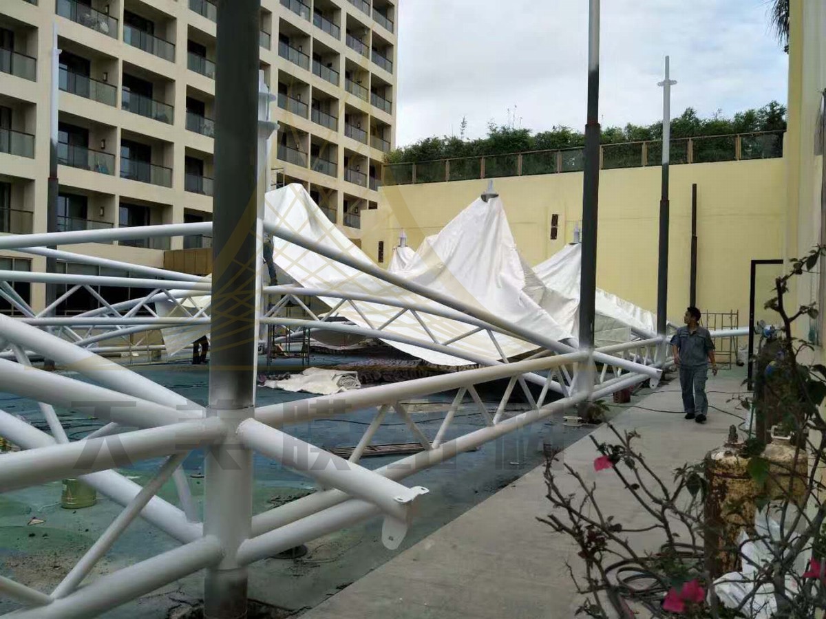 膜結(jié)構(gòu)篷房 膜結(jié)構(gòu)篷房